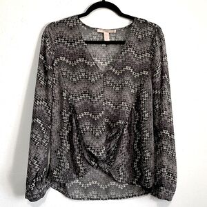 Forever 21 Chiffon V-Neck Blouse